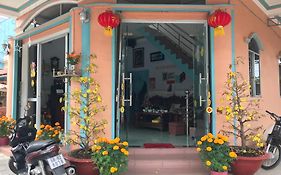 Huỳnh Hương Guesthouse
